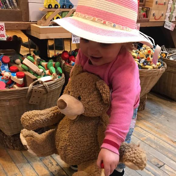 Meet your Posher, Mallory - Picture 1 of 1